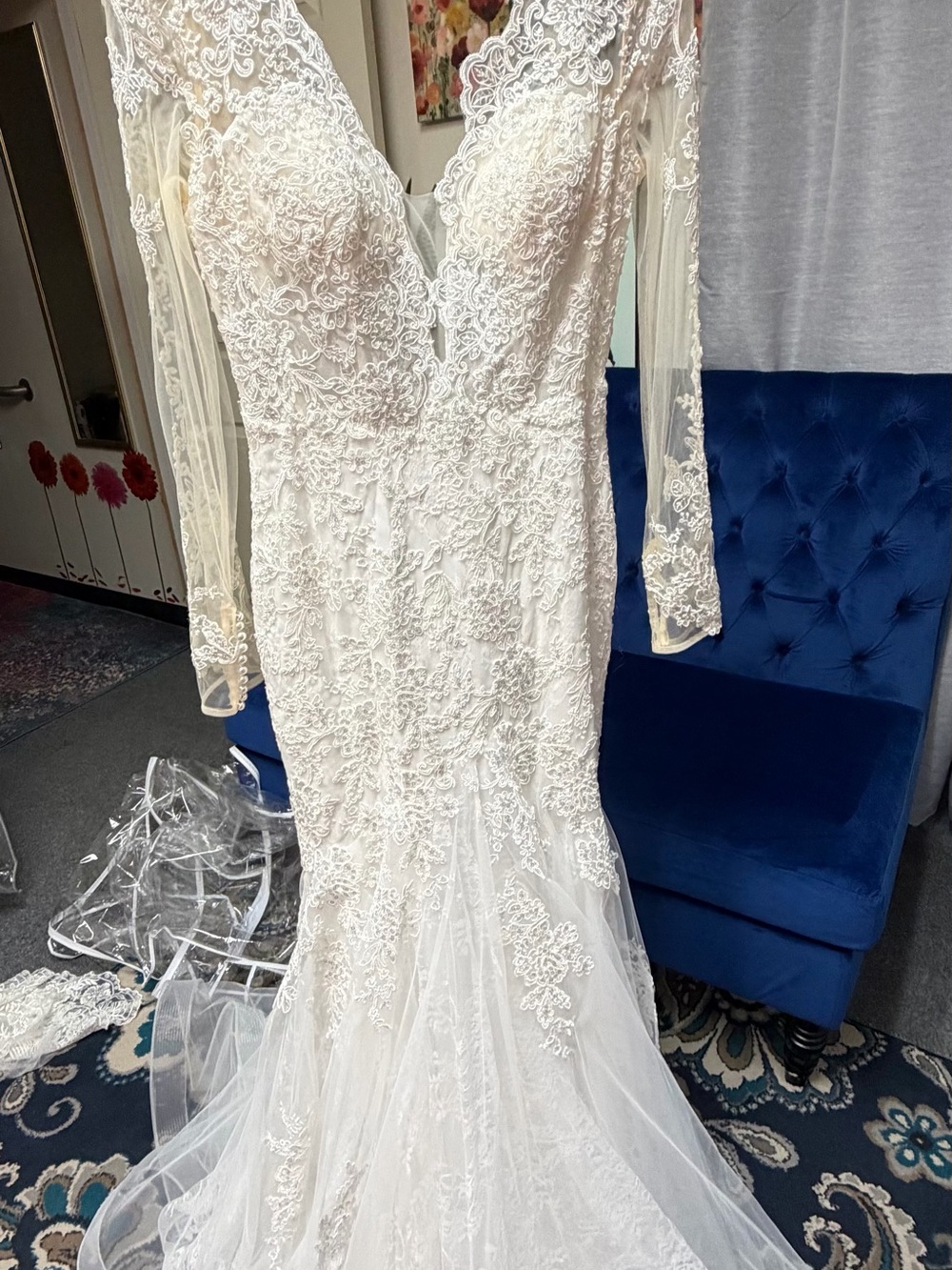 Cinderella Divine Off-White Lace Wedding Dress – Size 8
